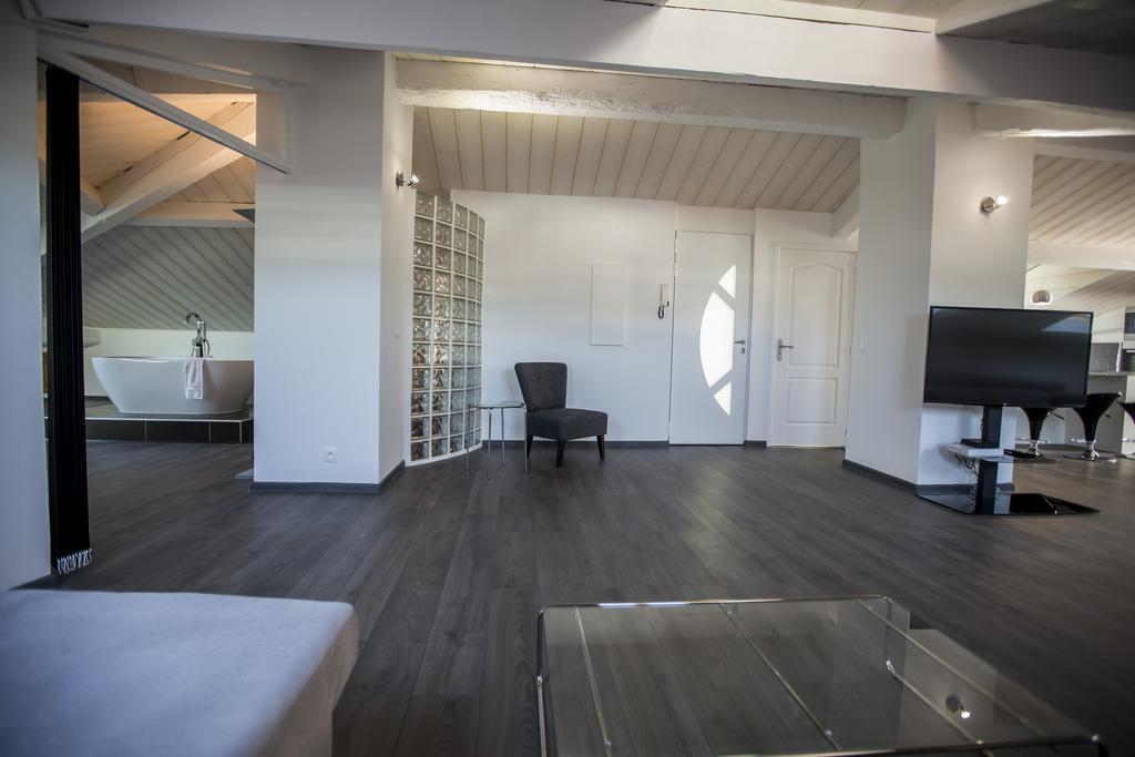 Sherlock Loft By Connexion คานส์ ภายนอก รูปภาพ